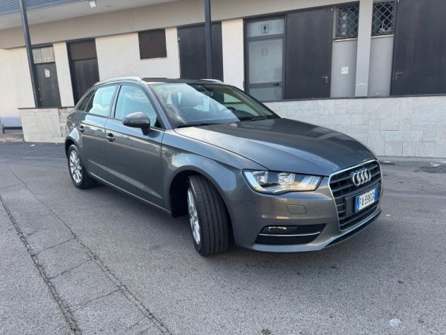 Audi A3 SPB 1.6 TDI Attraction - Foto 4