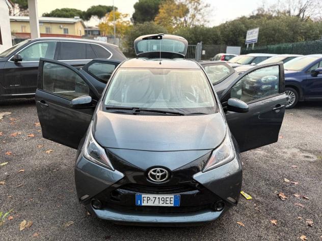 Toyota Aygo 1.0 VVT-i 69 CV 5 porte x-cool TSS - Foto 2