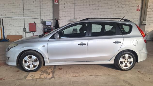 Hyundai i30 CW 1.6 CRDi VGT 16V 90CV - Foto 4