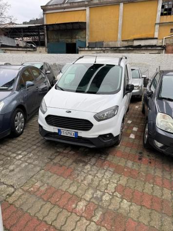 Ford Transit Courier Transit Courier 1.5 TDCi 75CV Van Entry  neopatentati