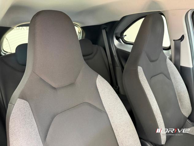 TOYOTA Aygo X Aygo X 1.0 VVT-i 72 CV 5 porte Active S-CVT - Foto 10