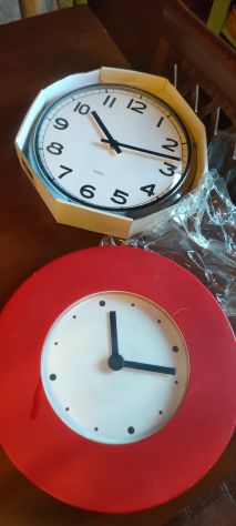 2 orologi da parete e 1 da polso - Foto 2