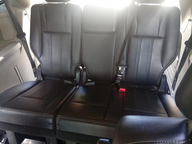 Lancia Voyager 2.8L Platinum 163cv E5 (AT 6M) - Foto 9