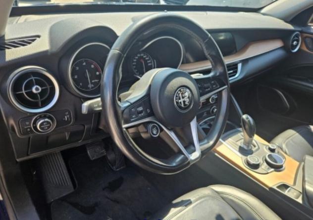 Alfa Romeo Stelvio 2.2 Turbodiesel 180 CV AT8 RWD Super - Foto 9