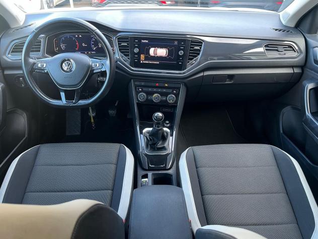 Volkswagen T-Roc 1.6 TDI SCR Advanced BMT - Foto 8