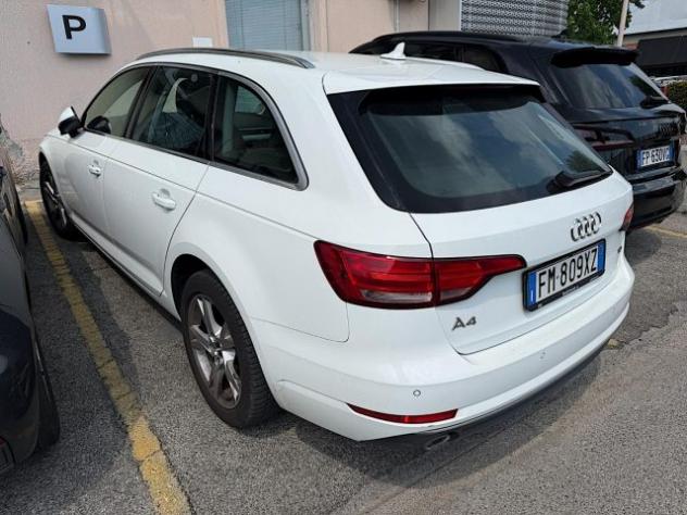 AUDI A4 Avant 30 2.0 tdi Business Sport 122cv s-tronic my rif. 23965109 - Foto 3