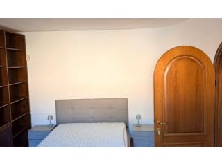 CASAL PALOCCO AMPIO APPARTAMENTO CON GIARDINO