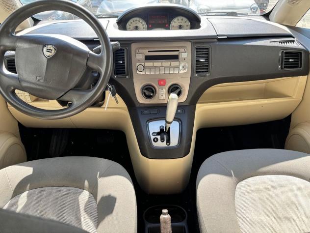 Lancia Musa 1.3 Mjt 90 cv Cambio Autom.Platino - Foto 2