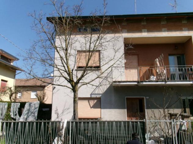 Immobile in asta di 162 m² con più di 5 locali e box auto doppio in vendita a Bagnolo in Piano - Foto 6