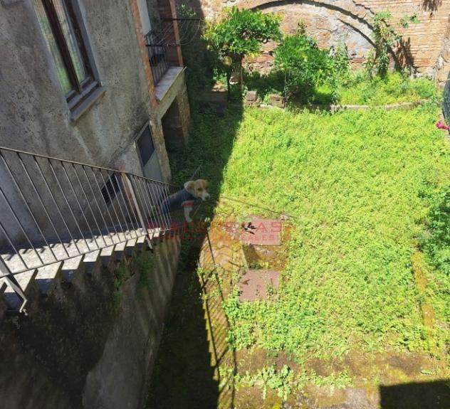 Orvieto centro - Appartamento da ristrutturare con giardino e locale rimessa - Foto 2