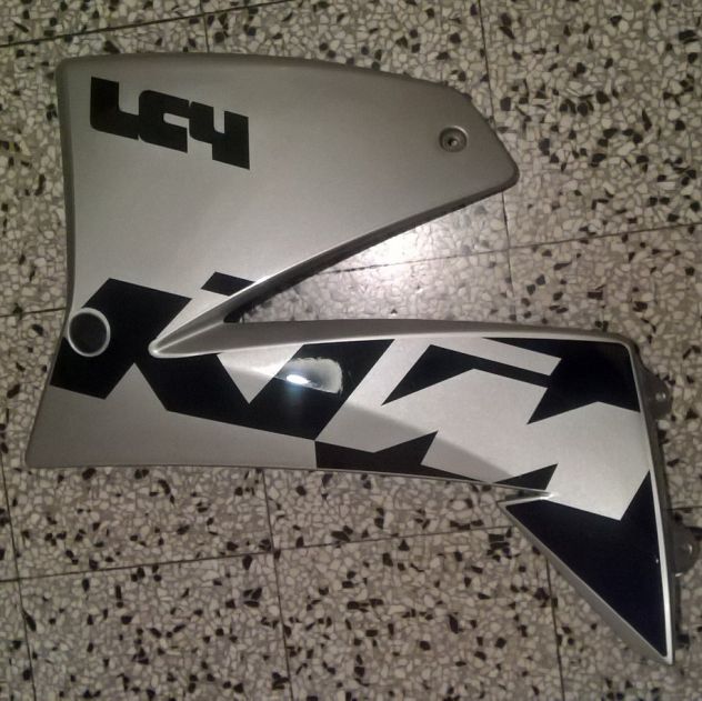 KTM 640 LC4 Supermoto convogliatore sinistro (LEGGERE TESTO)