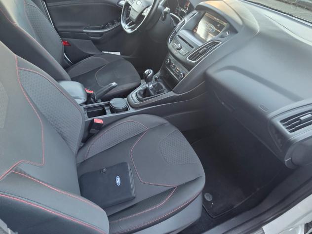 Ford Focus 125 CV ST Line - Foto 9