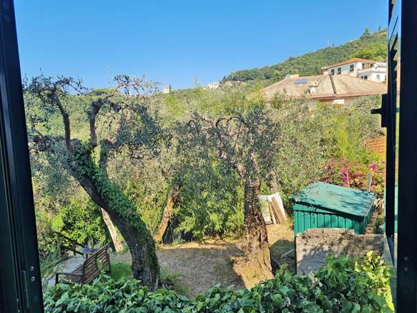 Ampia vista mare, appartamentino su 3 livelli con ampio terreno e parcheggio - Foto 4