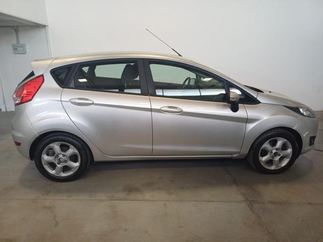 Ford Fiesta 1.5 TDCi 75CV 5 porte Titanium - Foto 6