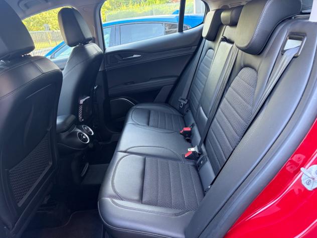 Alfa Romeo Stelvio 2.2 Turbodiesel 190 CV AT8 RWD Executive - Foto 4