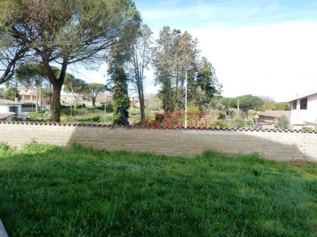 ANGUILLARA SABAZIA, LOCALITA’ POGGIO DEI PINI, APPARTAMENTO INDIPENDENTE CON AMPIO GIARDINO - Foto 11