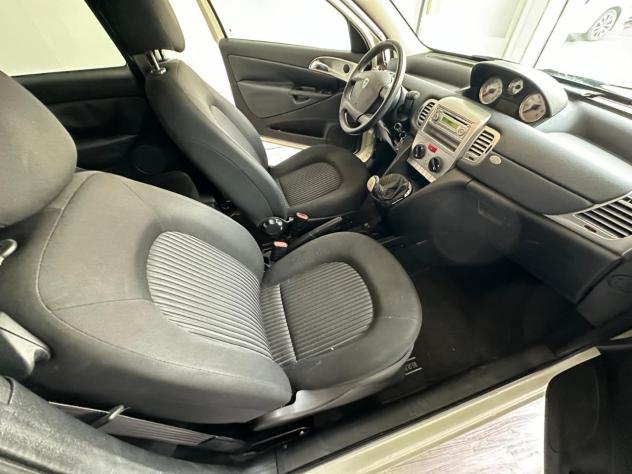 Lancia Ypsilon 2 serie 1.2 - Foto 8