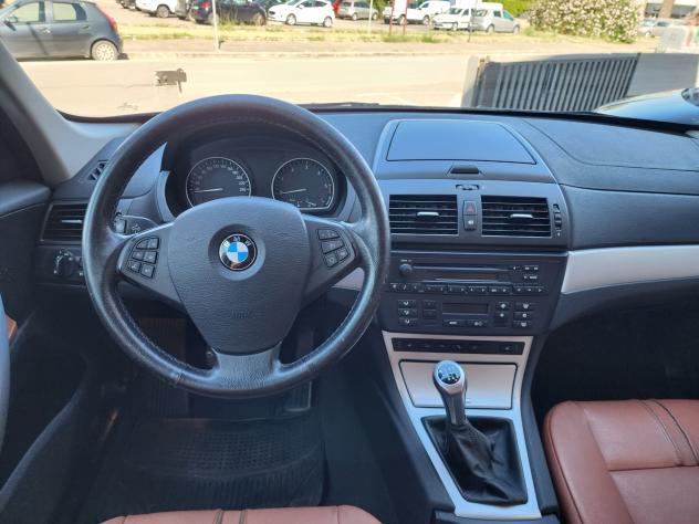 Bmw X3 2.0d cat Futura - Foto 9