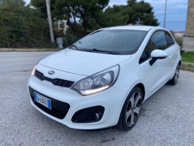 KIA Rio 1.4 CRDi 3p. Cool GUIDABILE DAI NEOPATENTATI rif. 24008546 - Foto 2