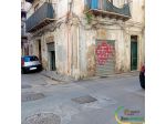 Via Bara all'Olivella/ Via Gagini affittasi negozio angolare con due vetrine