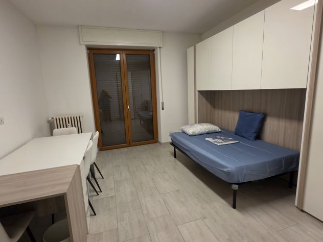 Ampio monolocale ristrutturato a nuovo - Foto 2
