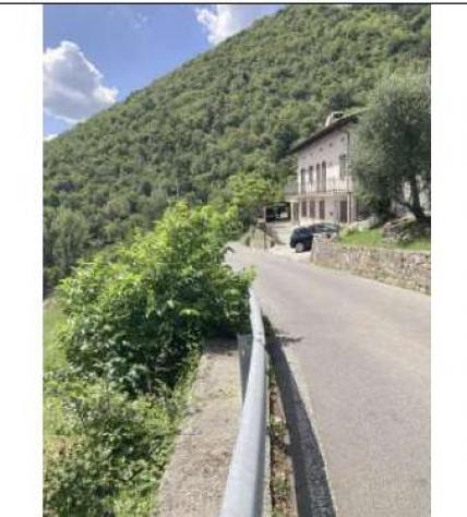 206/2025 2 BS - Terreni in asta in zona collinare a Botticino