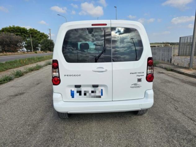 PEUGEOT Partner Tepee 1.6 BlueHDi 100 CV 4x4 Active Traction rif. 24059691 - Foto 6