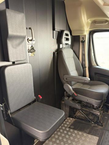 FIAT Ducato 2.3Mjt PM-TM FUR All. Profess. 11-2021 - Foto 8