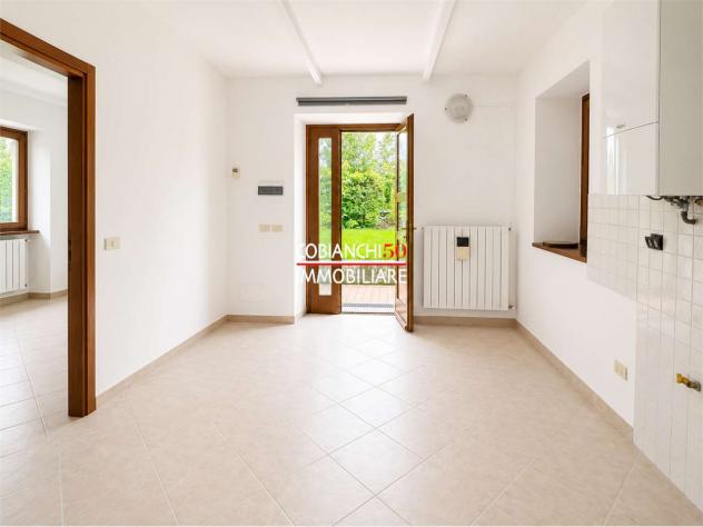 V000862 - BEE , PALAZZO COMPOSTO DA TRE APPARTAMENTI CON GIARDINO E VISTA - Foto 4