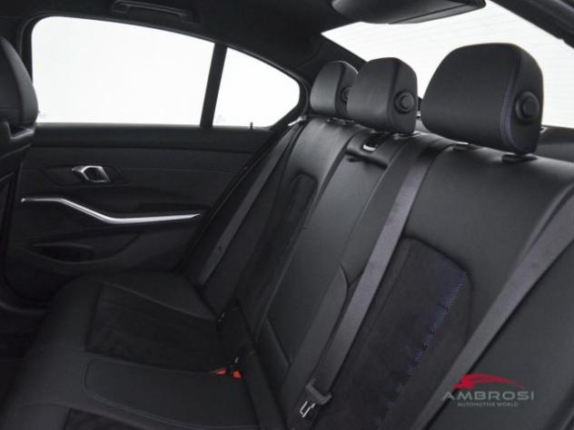 BMW 320 Serie 3 d Berlina Innovation Comfort Msport Packag rif. 23819380 - Foto 10