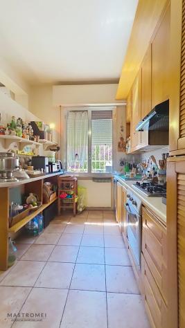 APPARTAMENTO di 5 vani e di 130 mq (ALTOPASCIO) rif. 3603 - Foto 3
