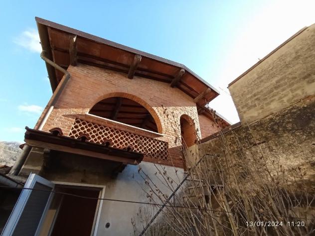 CASA SEMI INDIPENDENTE di 8 vani e di 120 mq (CAMAIORE) rif. 093 - Foto 13