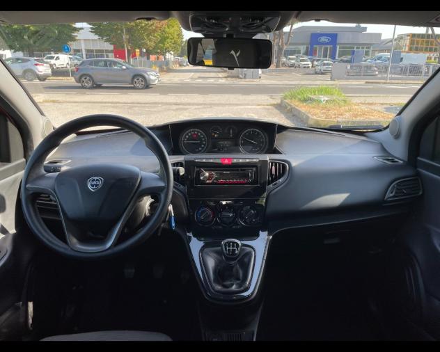 Lancia Ypsilon 0.9 TwinAir 85 CV 5 porte Metano Ecochic Silver - Foto 5