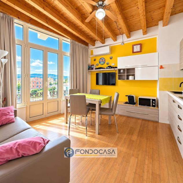 Appartamento in vendita a Savona, Centro Mare