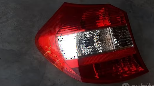 Bmw 118 del 2006 fanale nuovo  posteriore sx