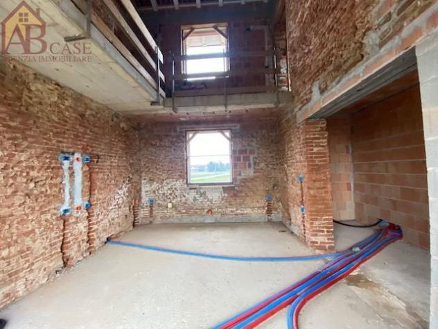 CASALE IN FASE DI RISTRUTTURAZIONE - Foto 11