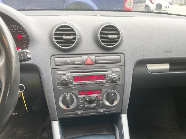 Audi A3 1.6 FSI *DA SISTEMARE / X COMMERCIANTIi - Foto 10
