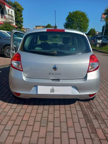 Renault Clio 1.2 16V 5 porte Confort - Foto 3