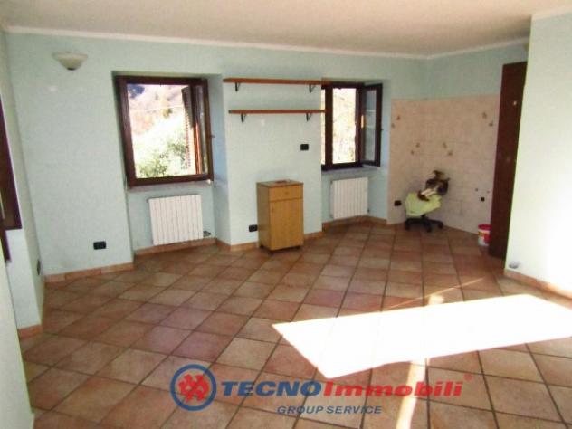 Casa indipendente di 250 m² con più di 5 locali in vendita a Lanzo Torinese - Foto 3