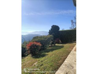 Onore (BG) Alta Valle Seriana. Affitto porzione di villa, giardino e box.