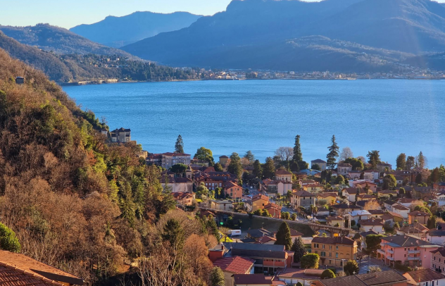 Bilocale 55mq con balcone vicino al lago Maggiore