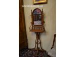 Toilette con specchio basculante stile Thonet