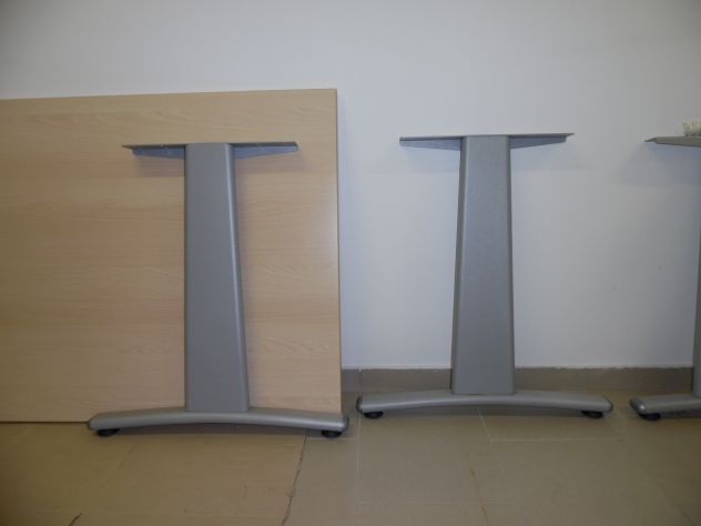 1 SCRIVANIA/TAVOLO GRANDE,ROBUSTA,OTTIME CONDIZIONI,COMPLETA,LEGNO,GAMBE METALLO - Foto 7
