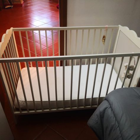 Lettino conprensivo di materasso e cuscino antisoffoco