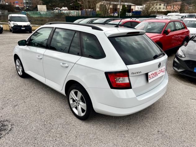 Skoda Fabia SW 1.4 TDI 105 CV NAVI - Foto 4