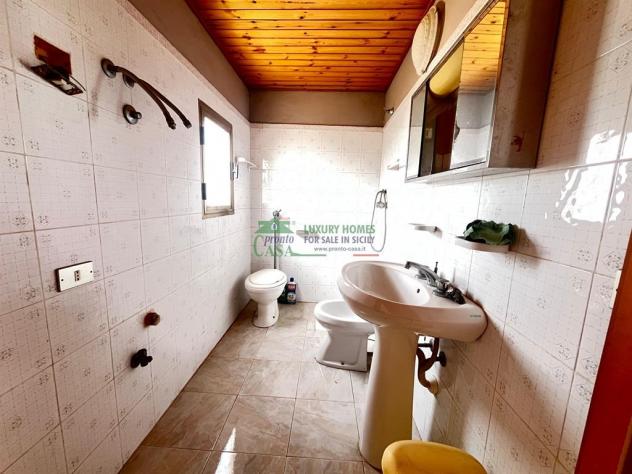 Rif:2718 - Villetta con Giardino di 550 mq e Mansarda – Ottimo Potenziale in Prima Periferia, Comiso - Foto 15