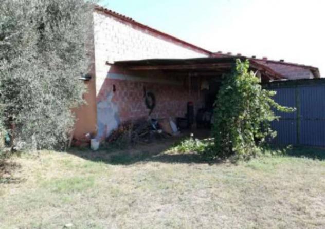 Immobile in asta di 208 m² con più di 5 locali e box auto in vendita a Fucecchio - Foto 2
