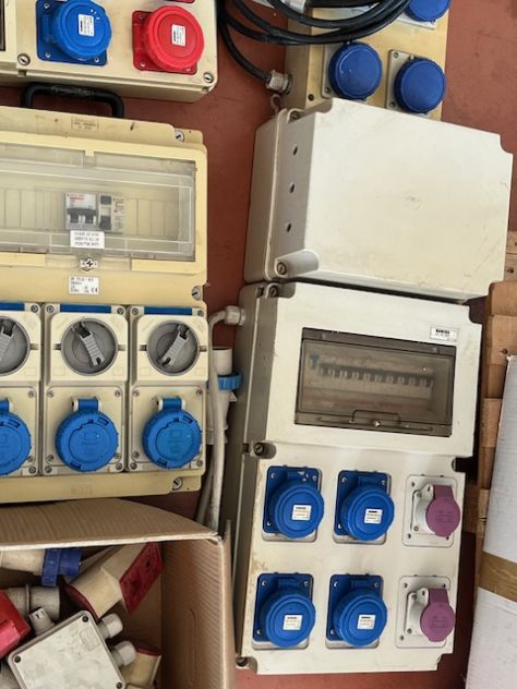 Quadri elettrici e accessori da cantiere - Foto 4