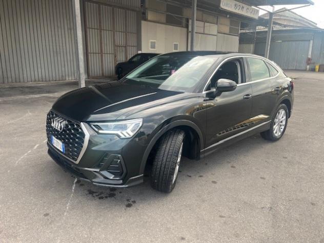 Audi Q3 SPB 35 TDI quattro S tronic Business Plus - Foto 4