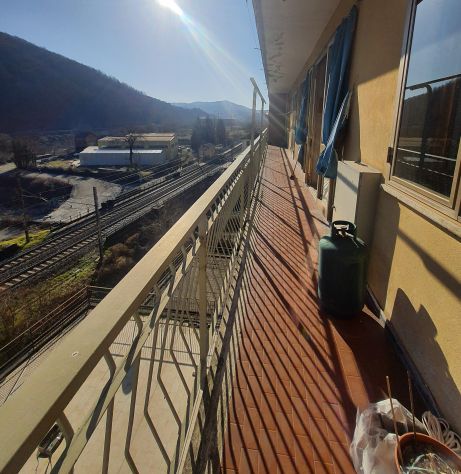 6 vani luminosissimi con balconata Borgo Fornari - Foto 4